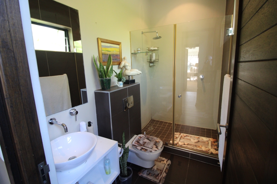4 Bedroom Property for Sale in Earls Court Lifestyle Estate Western Cape